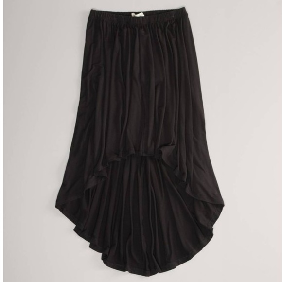 American Eagle Outfitters Dresses & Skirts - American Eagle Hi-Lo Skirt Black Med NWT